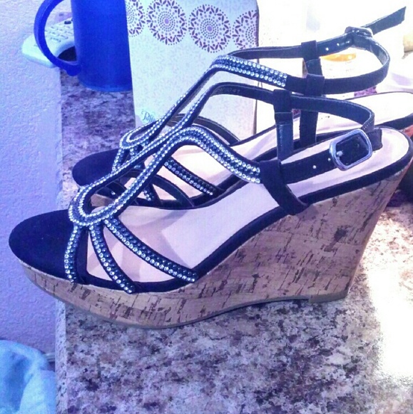 Beautiful Navy blue and bling size 6 wedges - Picture 3 of 3