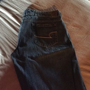 American Eagle Favorite Boyfriend short