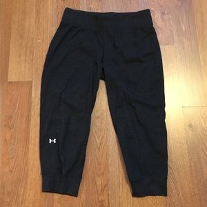 Women's UA cotton casual capris