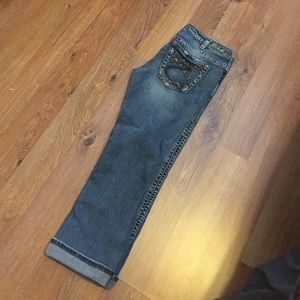 Silver women's capris. Like new.