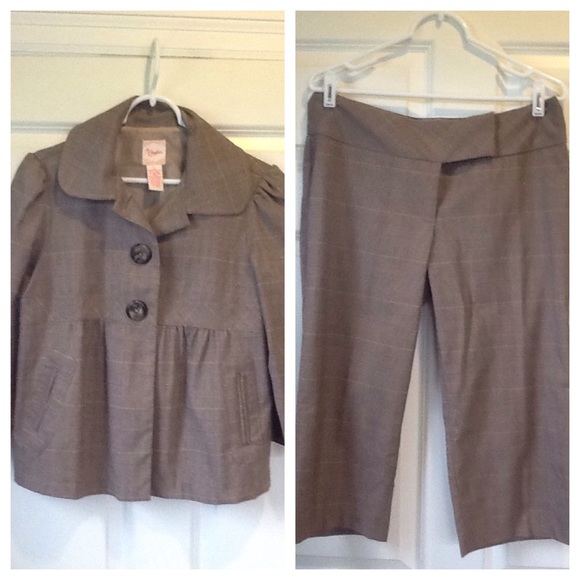 Candies Jacket and Cropped Pants Set