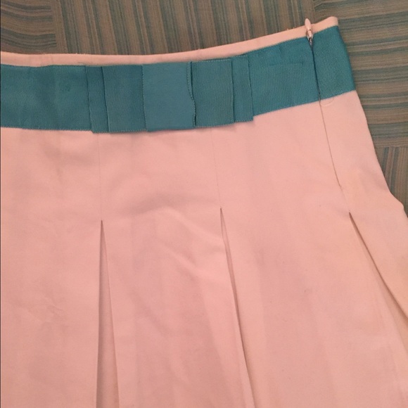 Theory White Mini Skirt - Picture 2 of 3