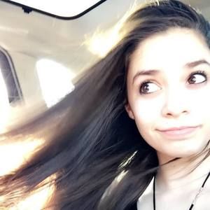 Meet your Posher, Elena