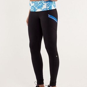 Lululemon laceoflage pants in polar blue and white