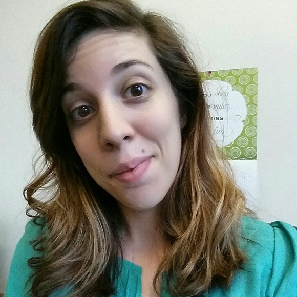 Meet your Posher, Stephanie