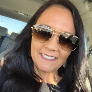 Meet your Posher, Maegan