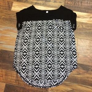 Tribal Print Xhilaration Top Small