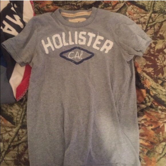 3 for 20$ Hollister and American eagle Ts
