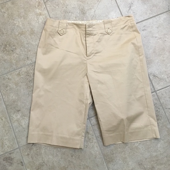 Banana republic khaki Bermuda shorts