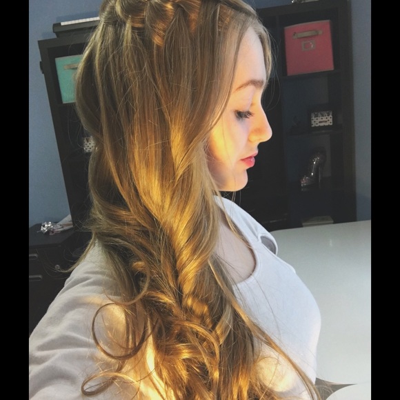 Meet your Posher, Mikayla - Picture 1 of 1