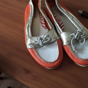 Size 6 sperry loafers