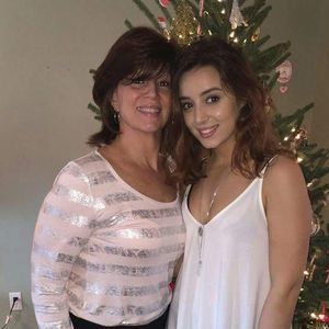 Meet your Posher, Marisa