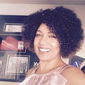 Meet your Posher, Selina