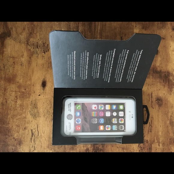 iPhone 6/6S Lifeproof case new in box