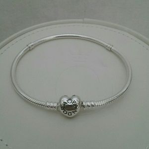 New Pandora Heart Clasp Sterling Silver Bracelet