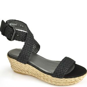 🔥Stuart Weitzman wedge sandal🔥