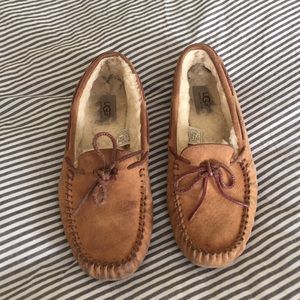 Ugg Dakota Moccasins PRICE DROP