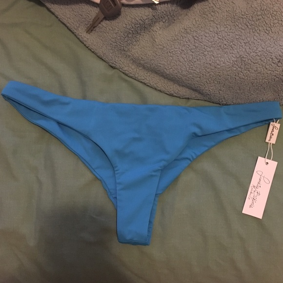 SOLD! BNWT Frankies Bikinis Coco Bottom