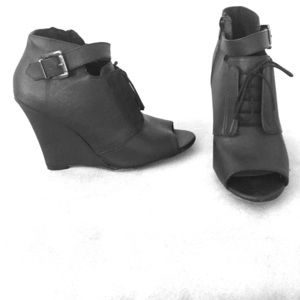 Black open toe wedges