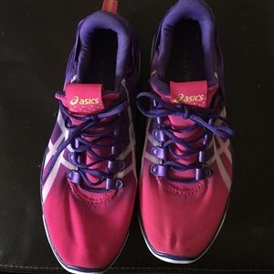 ASIC Gel Fit Sneakers