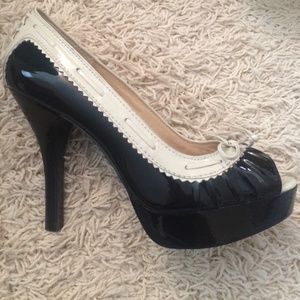 Michael Kors Open Toe Patent