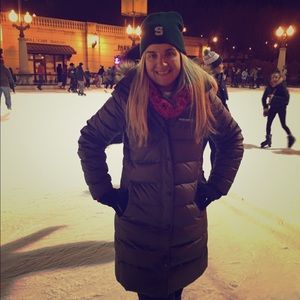 Meet your Posher, Lauren