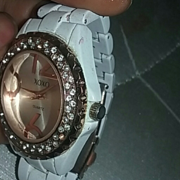 Watch - Picture 2 of 3