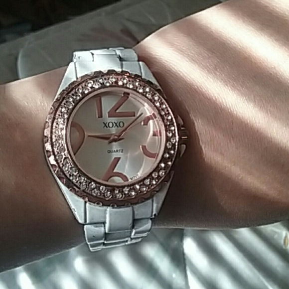 Watch - Picture 3 of 3