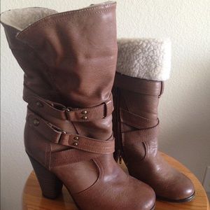 Brown Boots with fur lining