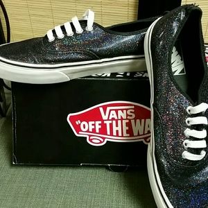 Vans black