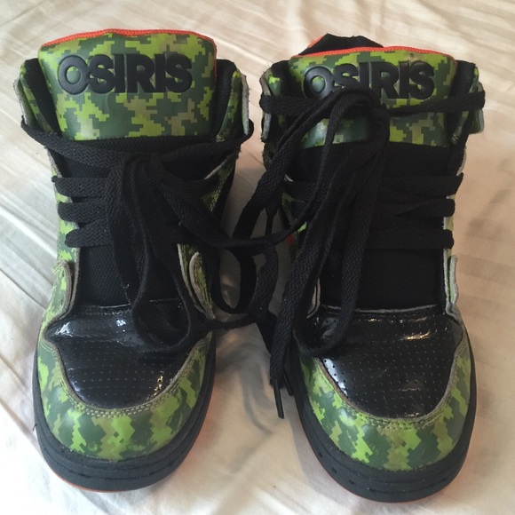 Osiris Boys Size 7 Hightop Sneakers