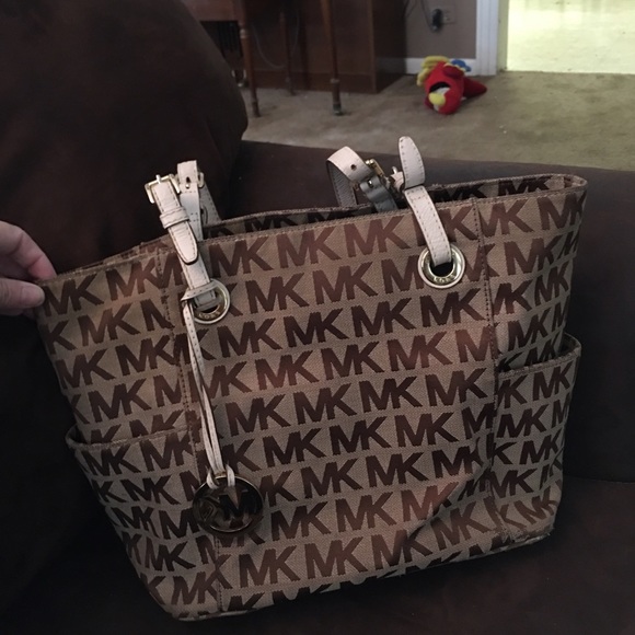 Michael Kors Signature Tote