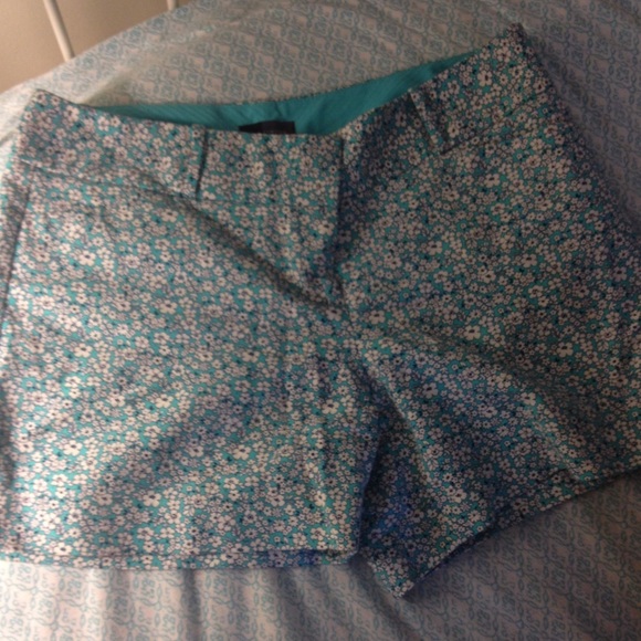 The Limited Pants - 👏pants 3 for $14👏 floral shorts