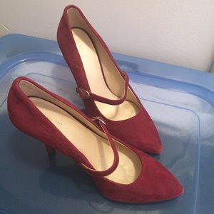 Nine West burgundy Mary Jane heels