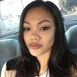 Meet your Posher, Phoebe