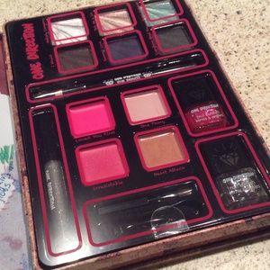 NEW Make Up BY ONE DIRECTION