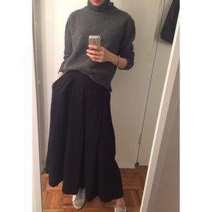 Turtleneck crop sweater