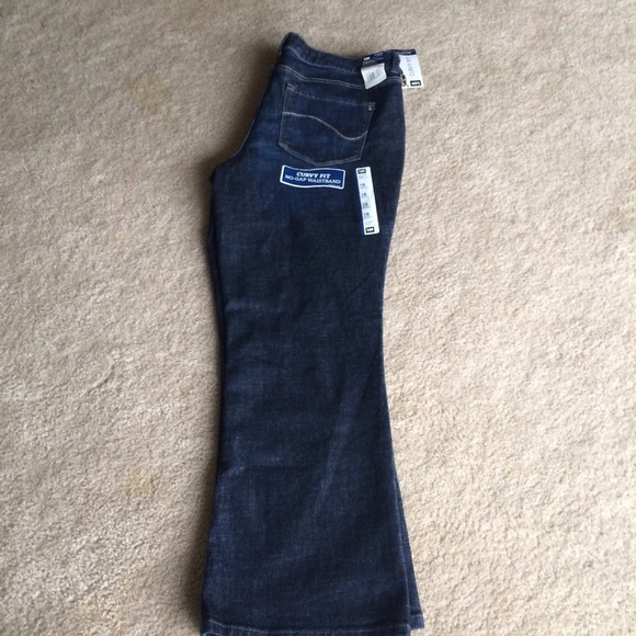 Women's Lee Jeans size 18 nwt