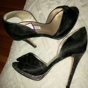 Blacksatin w/silver glitter on heel & platform sz9