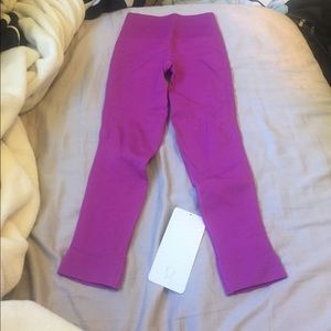Size 4 lulu lemon cropped leggings