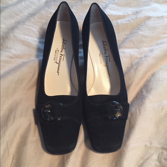 Black Ferragamo pumps