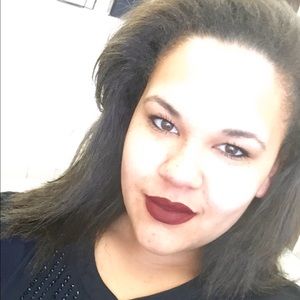 Meet your Posher, Amber