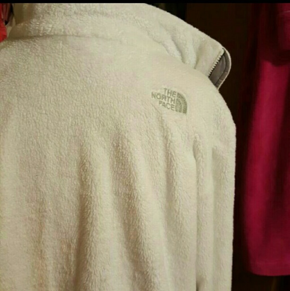 The North Face Jacket! - Picture 3 of 4