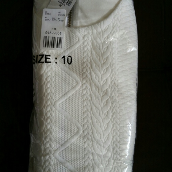 Ivory Express Dress - Picture 3 of 3