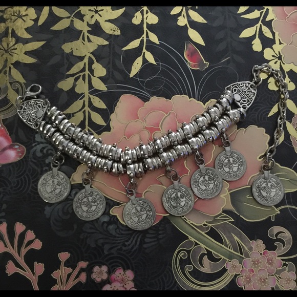 Bracelet