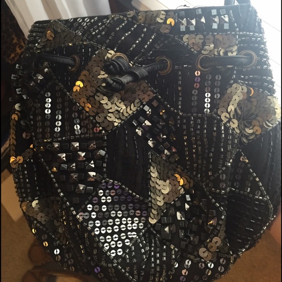 Urban Outfitters/Kimchi Blue - Sequined Purse ✨