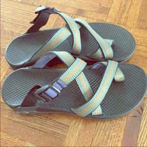 Chacos size 7