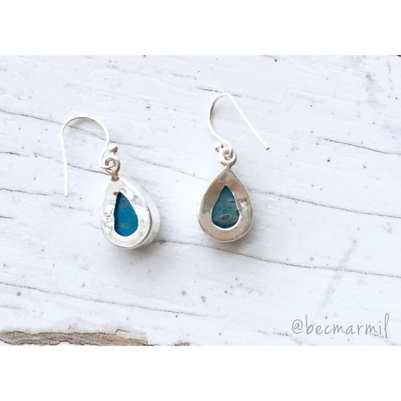 SOLD in bundle • Blue Druzy .925 Silver Earrings - Picture 3 of 4