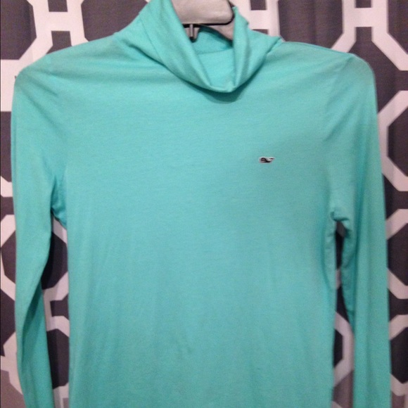 Vineyard Vines turtle neck