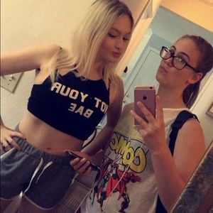 Meet your Posher, Julia